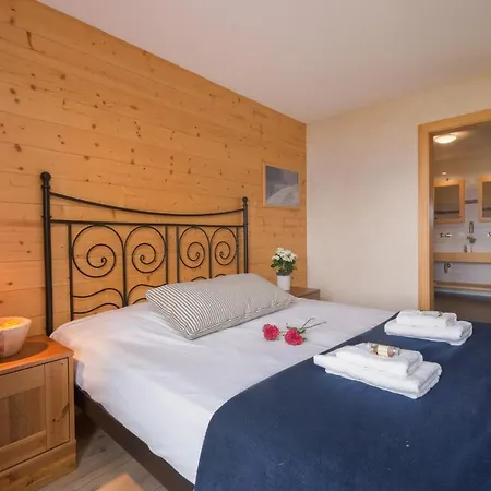 Chalet Elbaz Chalet Riddes